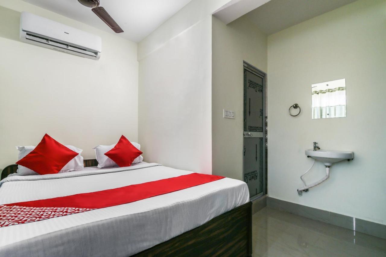 OYO Flagship 70422 Hotel Lokenath Jamshedpur Buitenkant foto