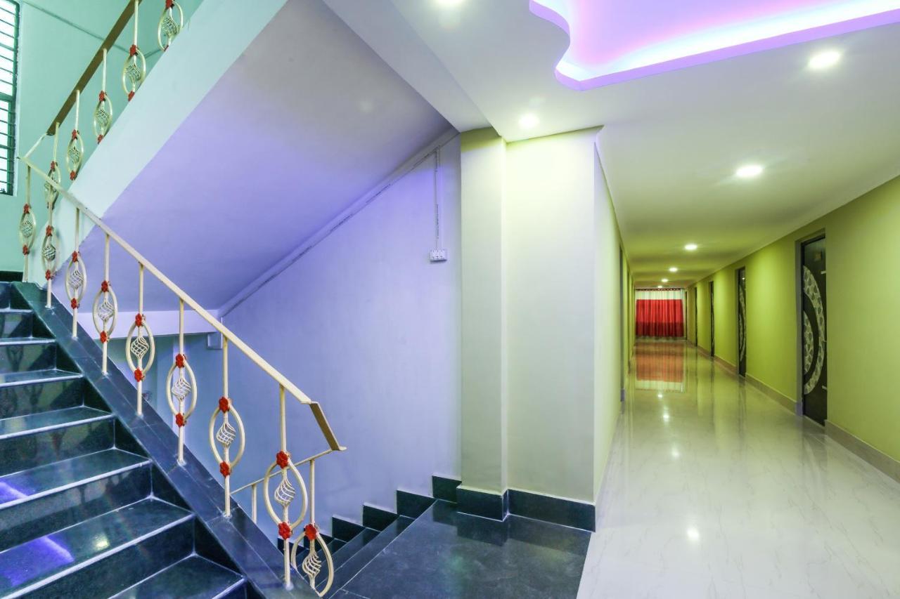 OYO Flagship 70422 Hotel Lokenath Jamshedpur Buitenkant foto