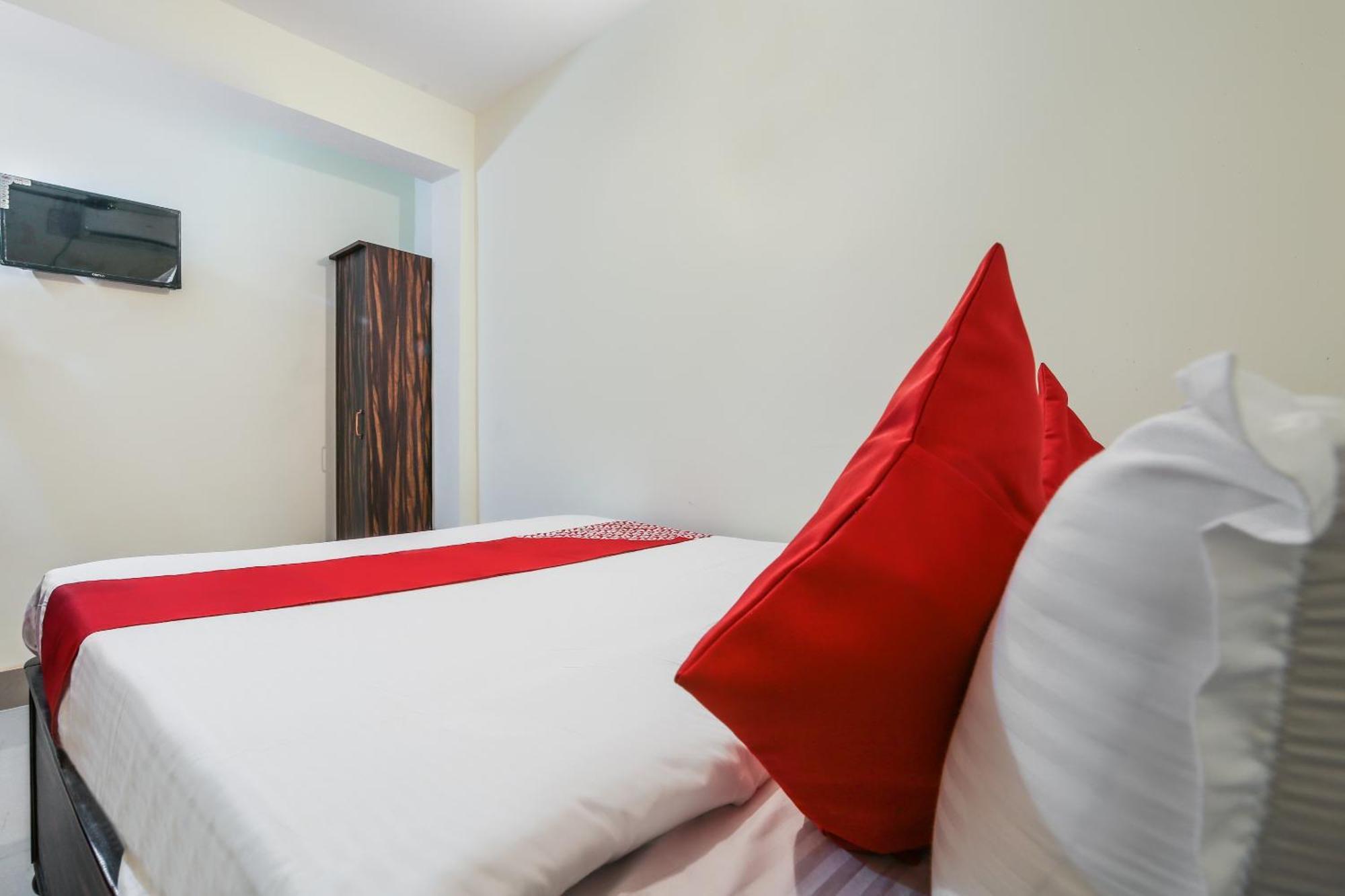 OYO Flagship 70422 Hotel Lokenath Jamshedpur Buitenkant foto