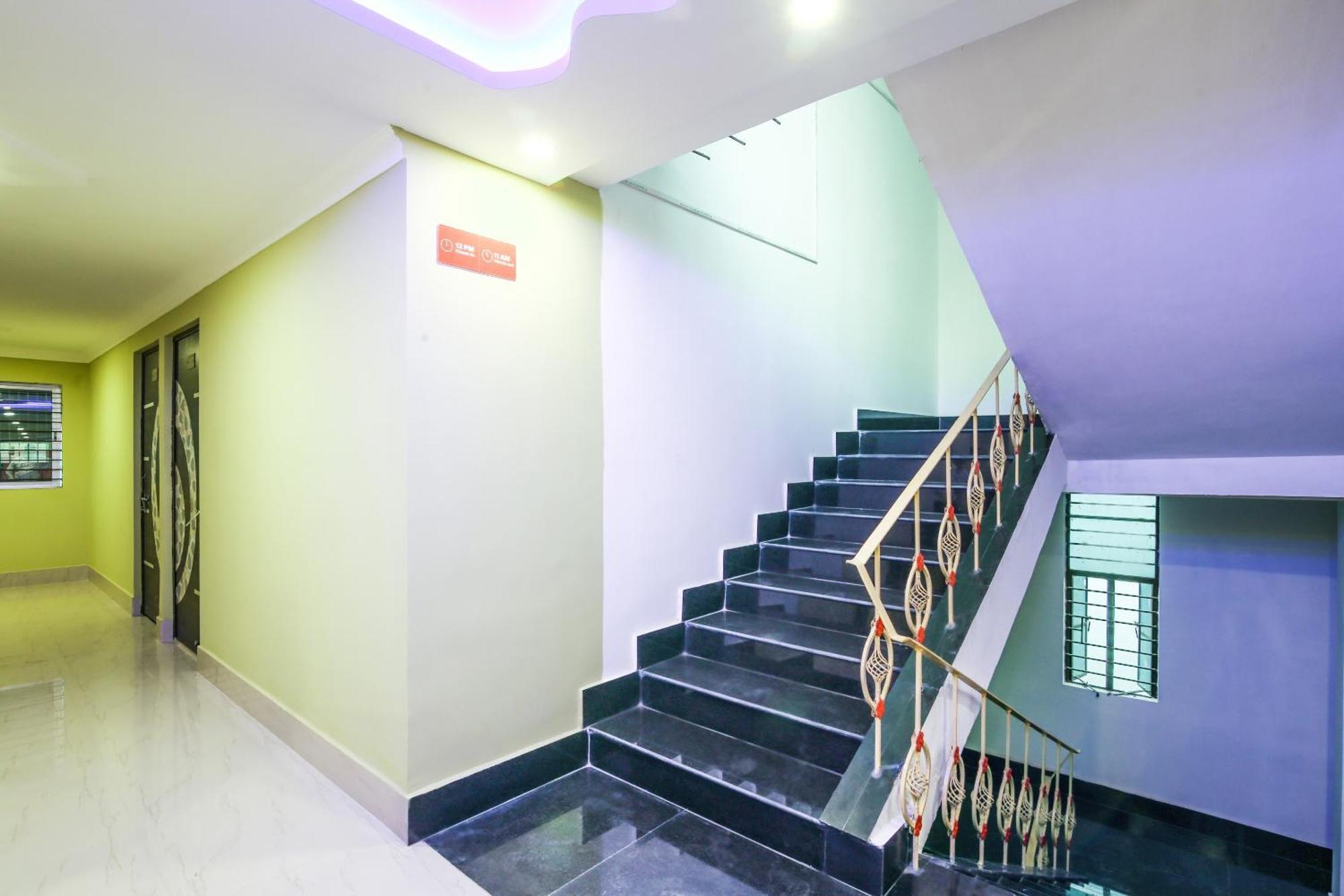 OYO Flagship 70422 Hotel Lokenath Jamshedpur Buitenkant foto